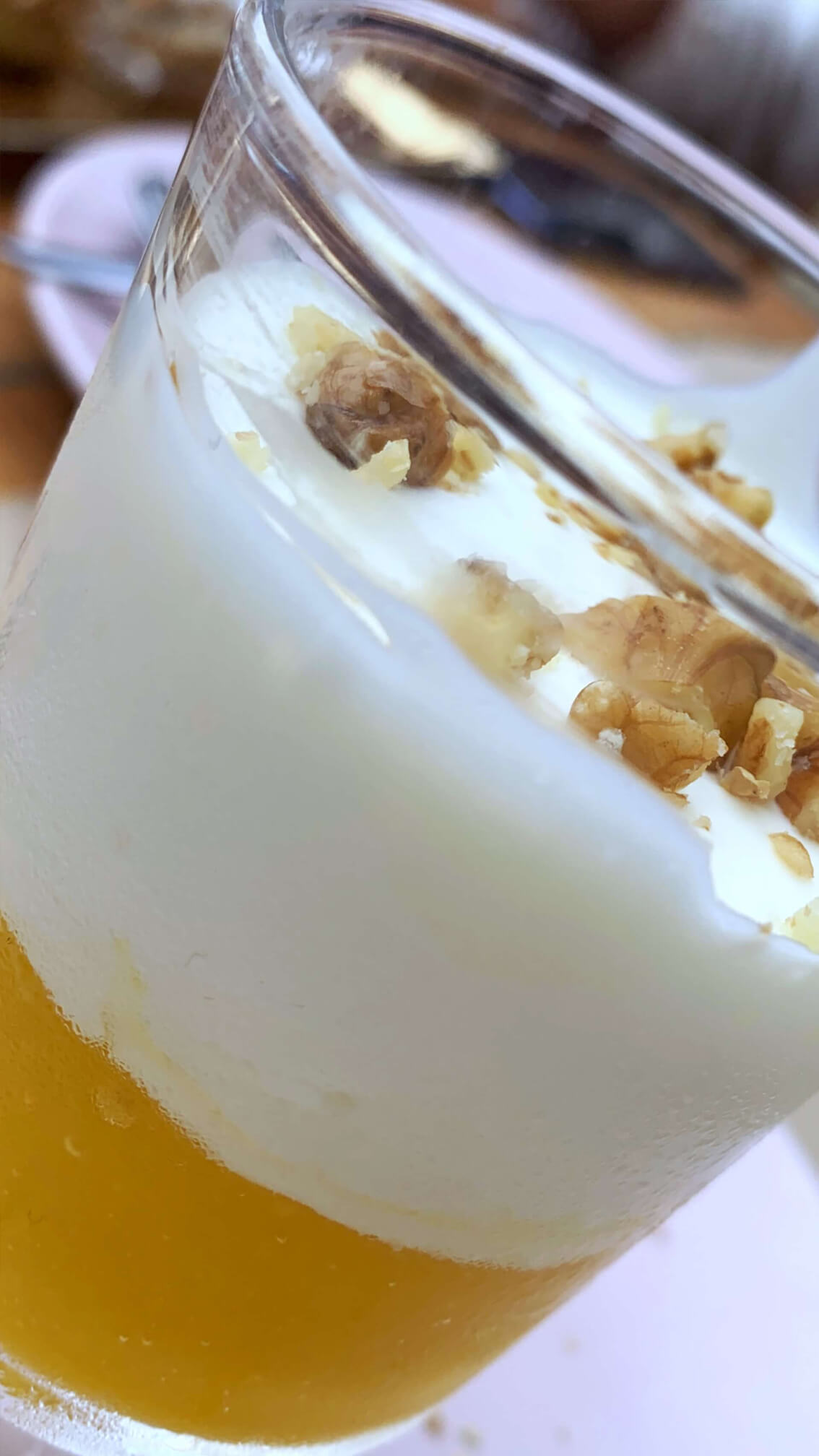 Mango mousse and nuts